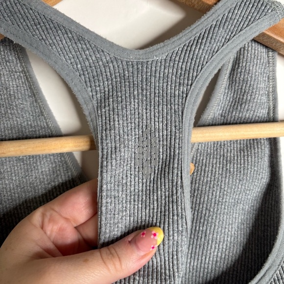 Free Throw Crop Tank Heather Grey size XS - Picture 7 of 8